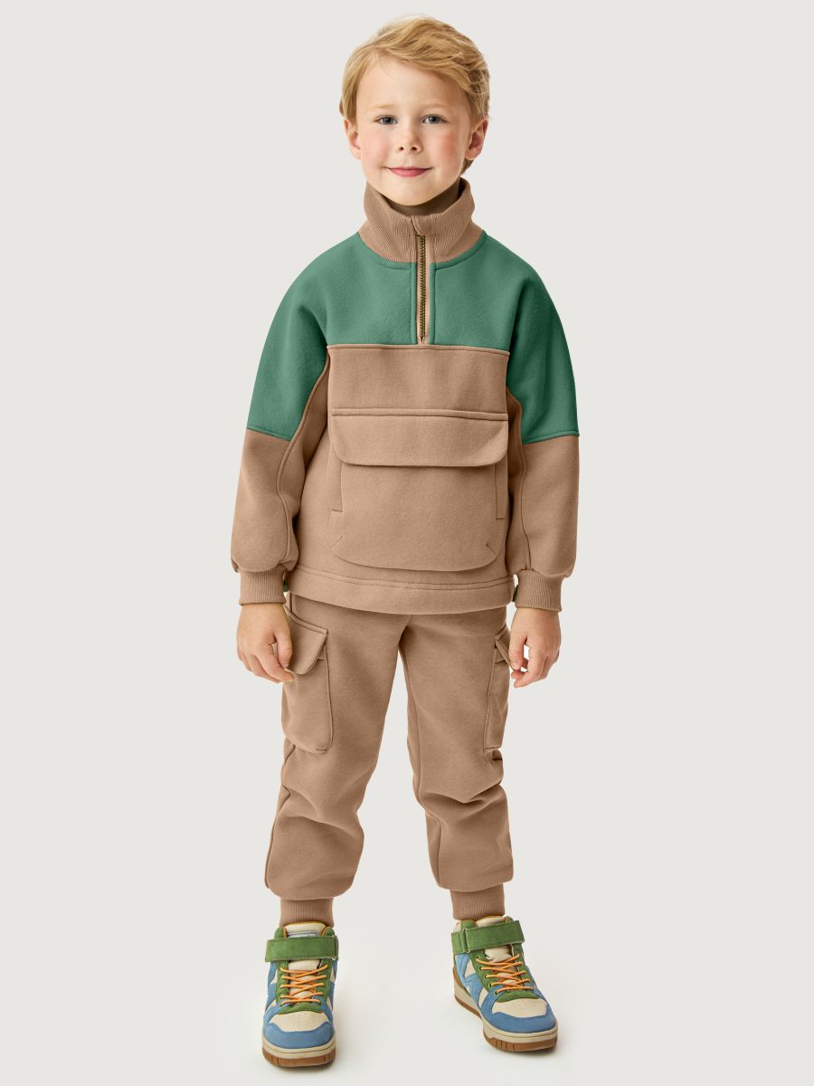 Костюм 7т11926 какао/изумруд