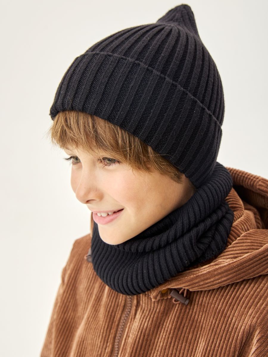 Комплект шапка и снуд 12м21526 черный