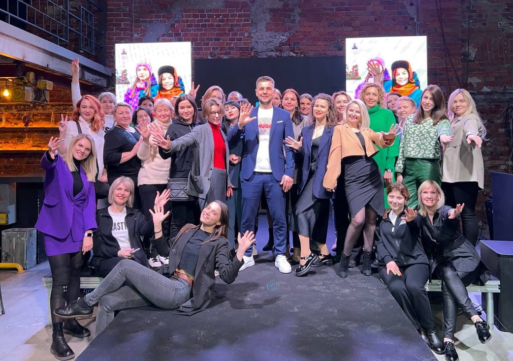 ЗАКРЫТЫЙ ПОКАЗ НОВОЙ ЗИМНЕЙ КОЛЛЕКЦИИ ЗАКРЫТЫЙ ПОКАЗ НОВОЙ ЗИМНЕЙ КОЛЛЕКЦИИ