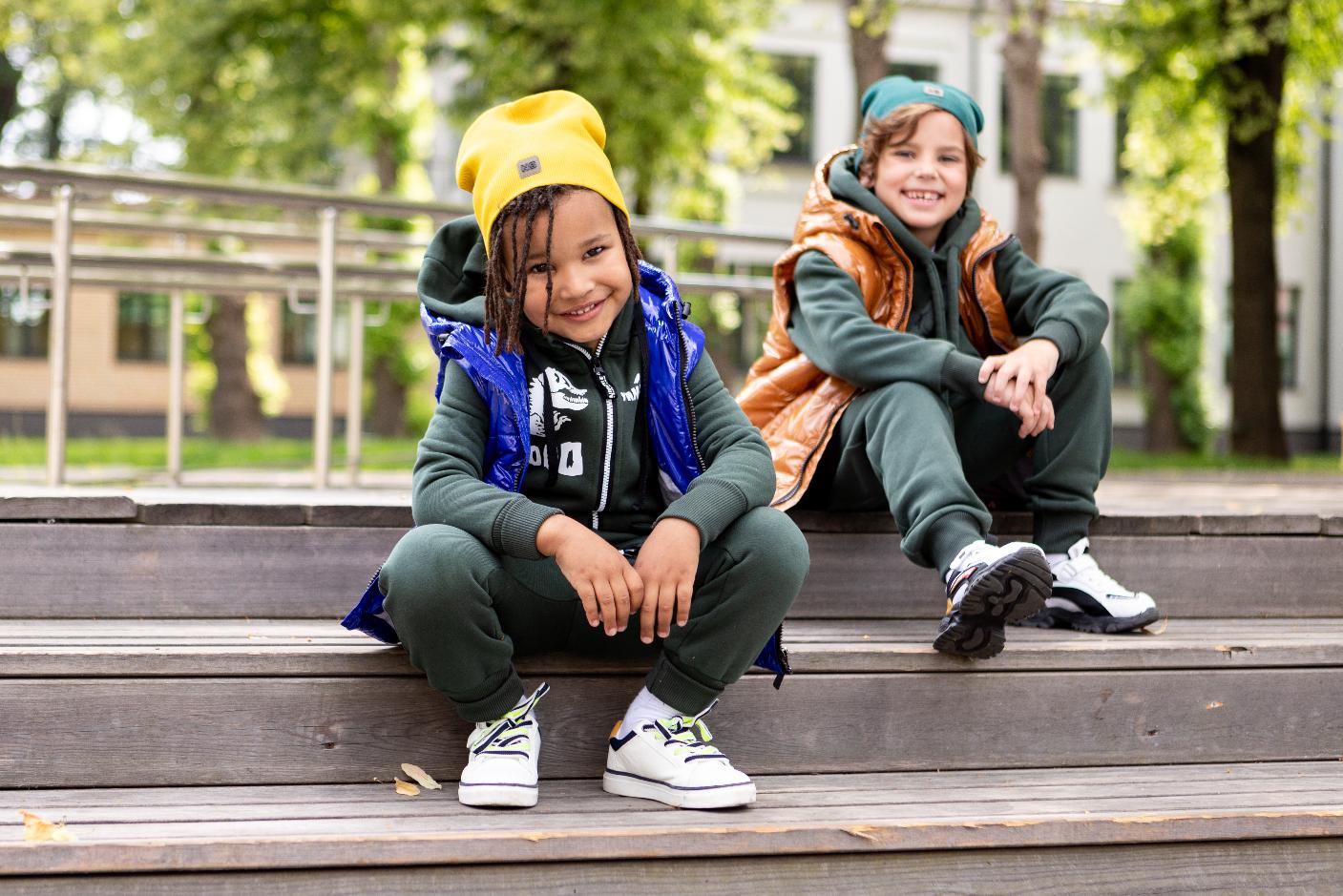 Утепленные жилеты для детей – практичная весенняя одежда Утепленные жилеты для детей – практичная весенняя одежда