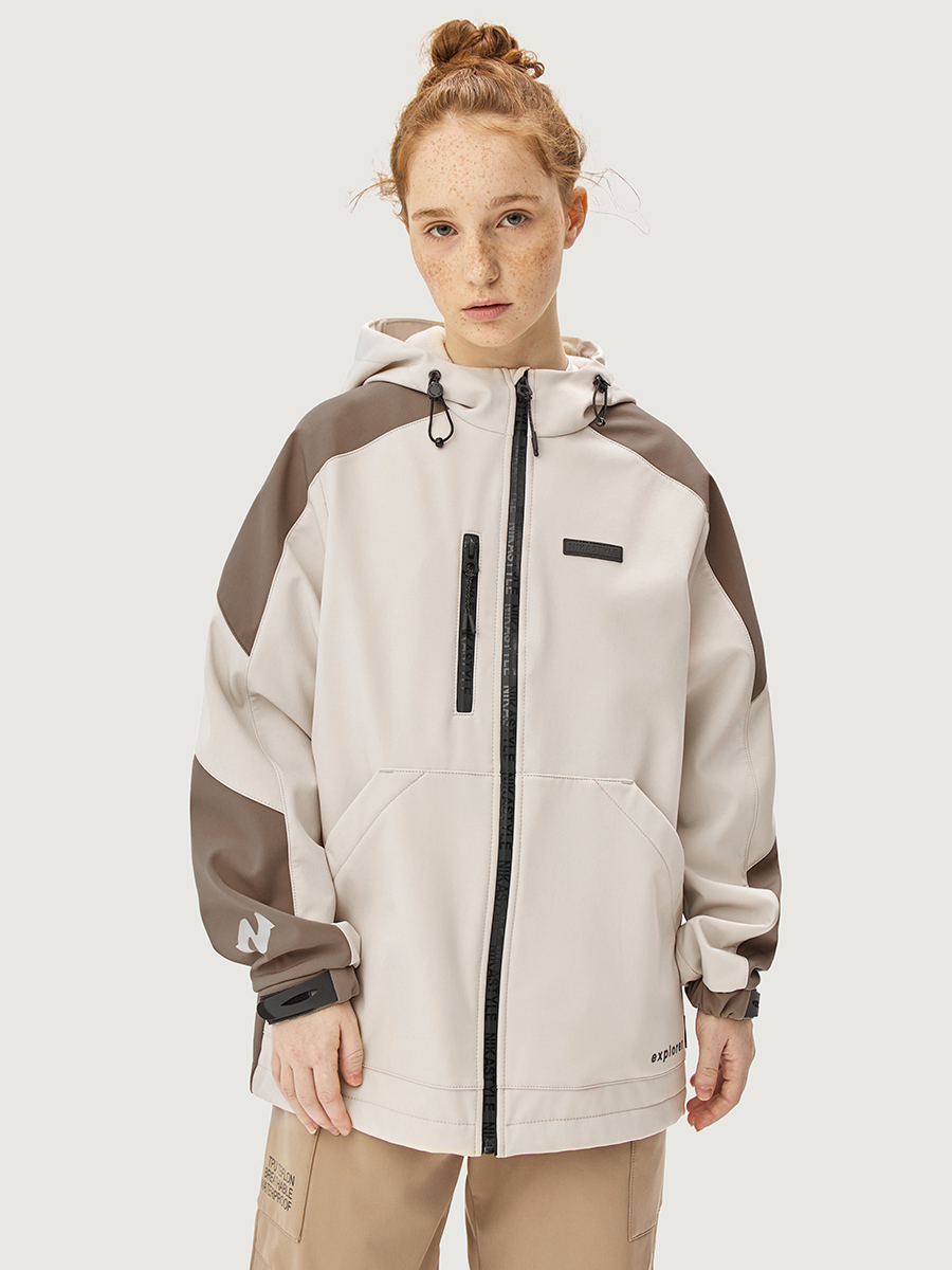 Ветровка 4л15626 кешью/кофе